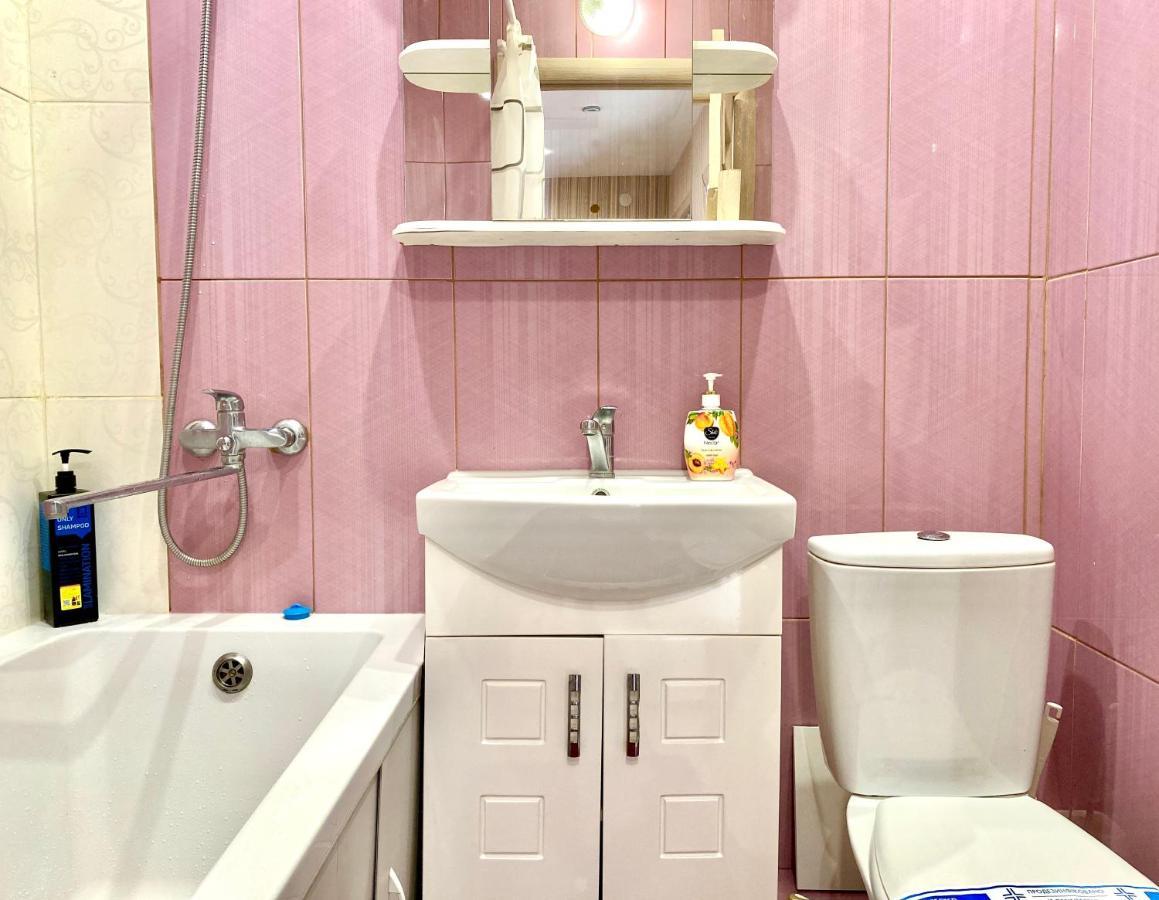 Apartpoltava Елегантна Квартира В Новобудові,Біля Каштанової Алеї, Центр Міста, Звітна Документація Esterno foto