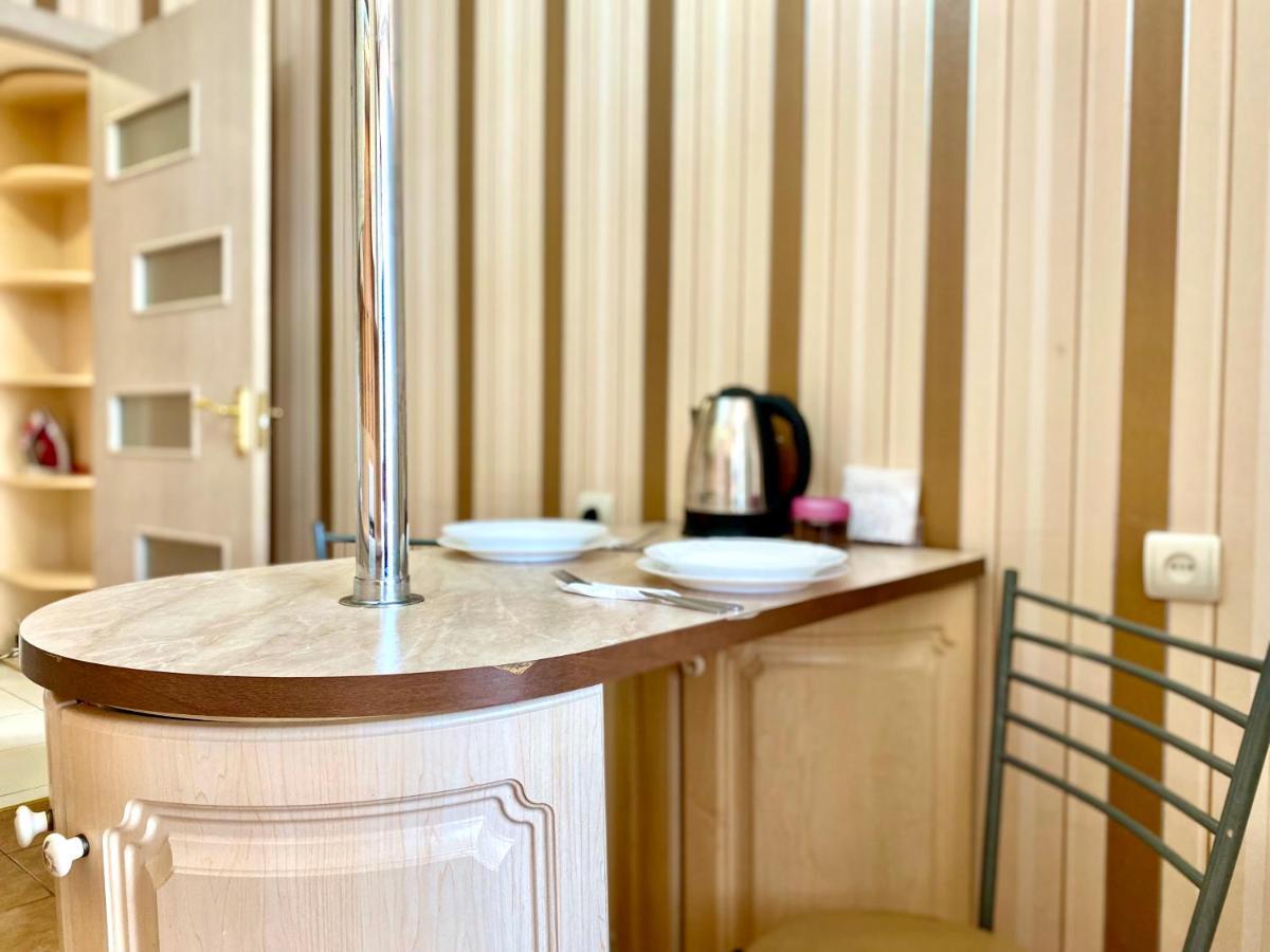 Apartpoltava Елегантна Квартира В Новобудові,Біля Каштанової Алеї, Центр Міста, Звітна Документація Esterno foto